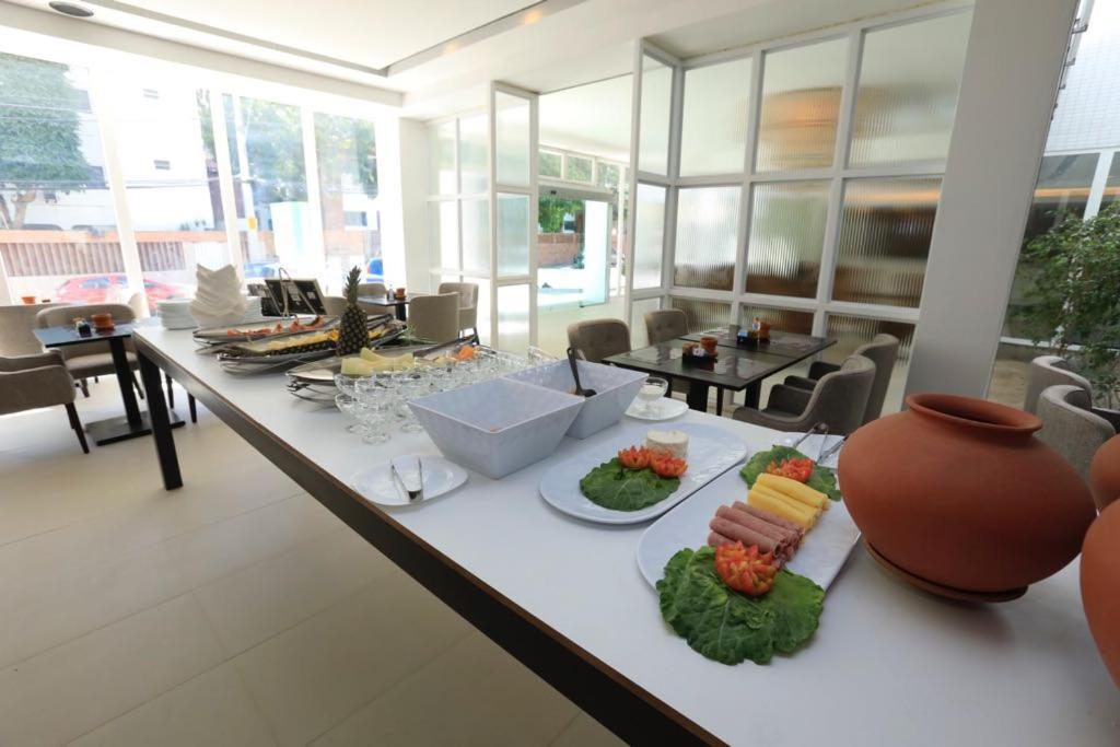 Ecco Hotel
